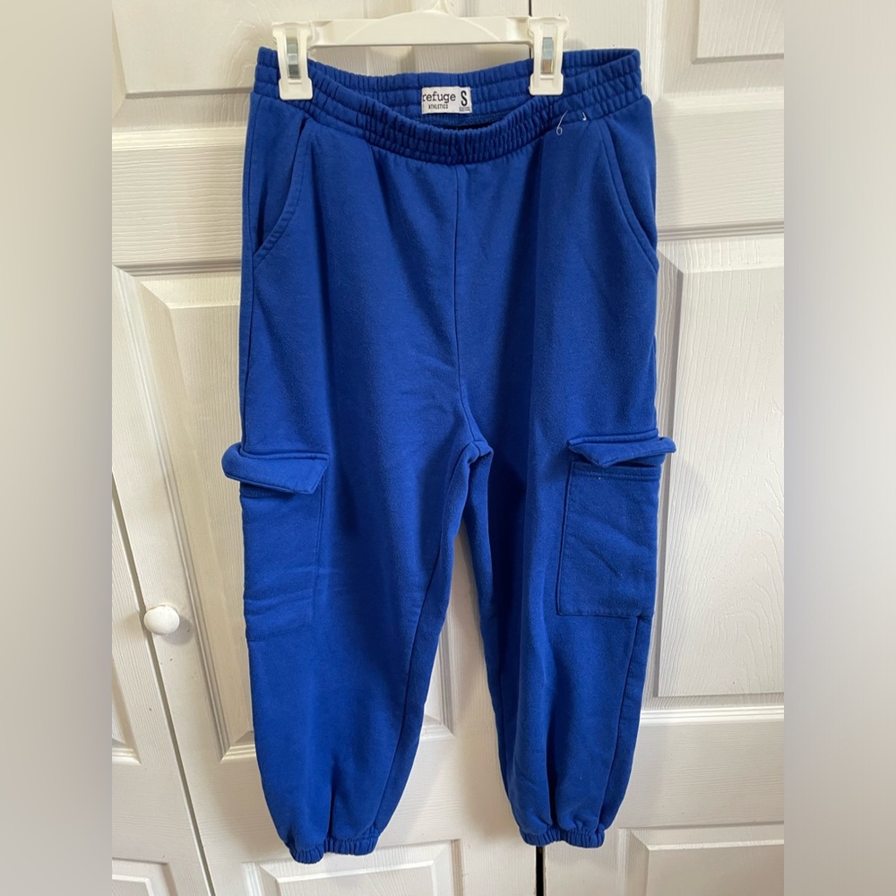 Refuge joggers